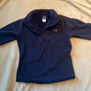 LAST CALL
North face half zip pull over